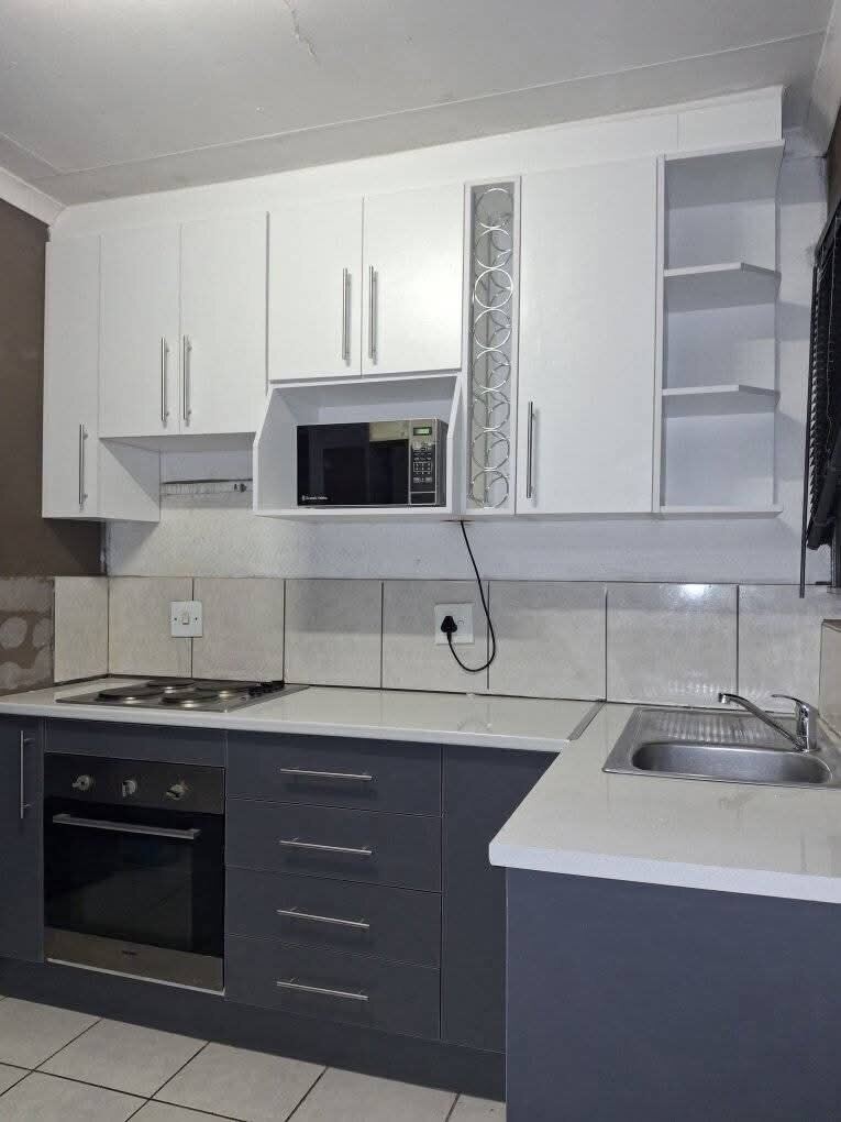 Floating Kitchen Units